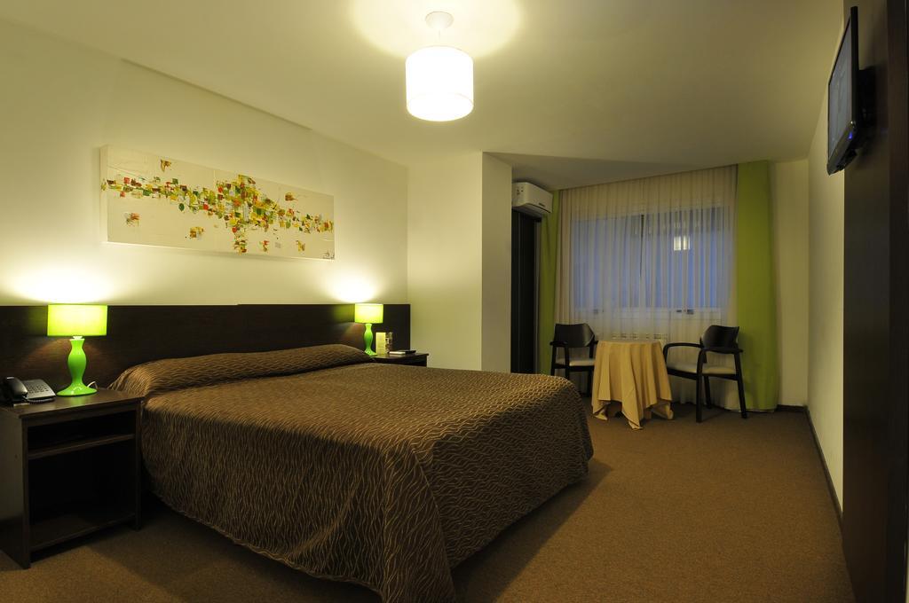 Los Sauces Hotel & Spa Villa Carlos Paz Extérieur photo