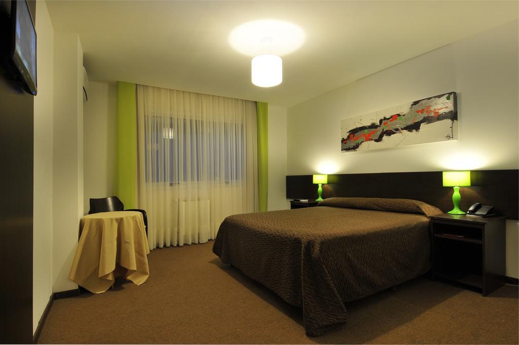 Los Sauces Hotel & Spa Villa Carlos Paz Extérieur photo